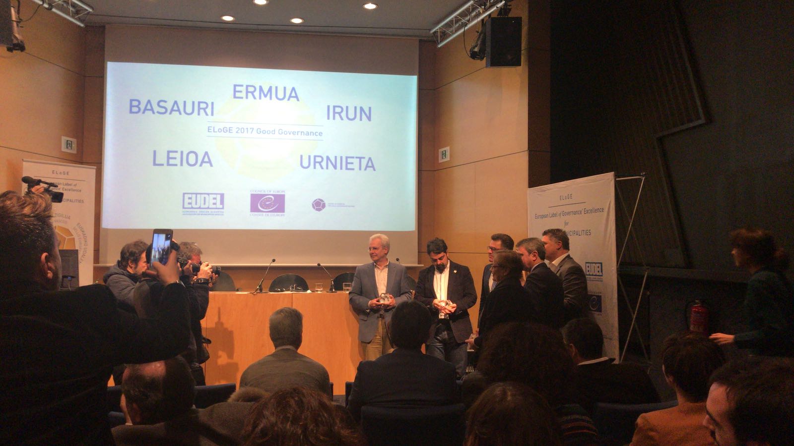 Irun, Urnieta, Basauri, Ermua y Leioa obtienen el ‘Sello Europeo de Excelencia en Gobernanza’ ELOGE 2017